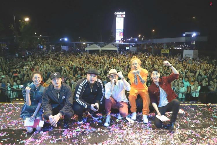 50330788_10215919497353606_1510910318673395712_n